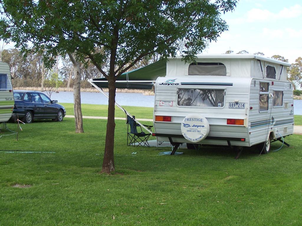 Cohuna Waterfront Holiday Park Eksteriør billede
