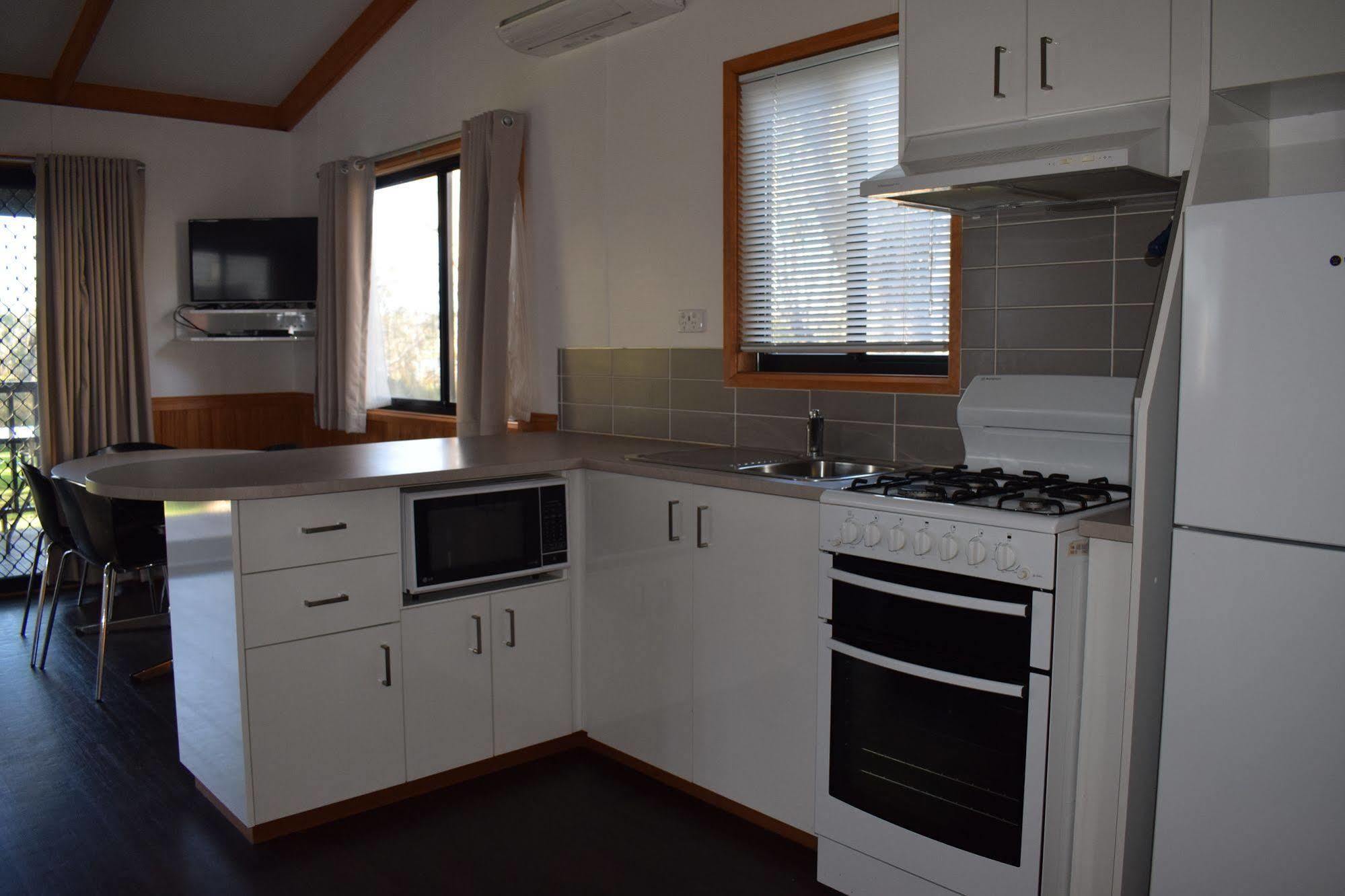 Cohuna Waterfront Holiday Park Eksteriør billede