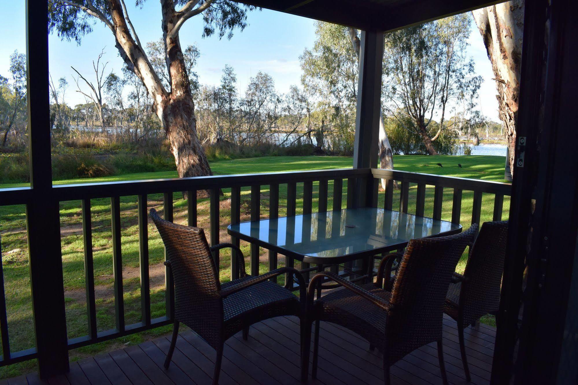 Cohuna Waterfront Holiday Park Eksteriør billede